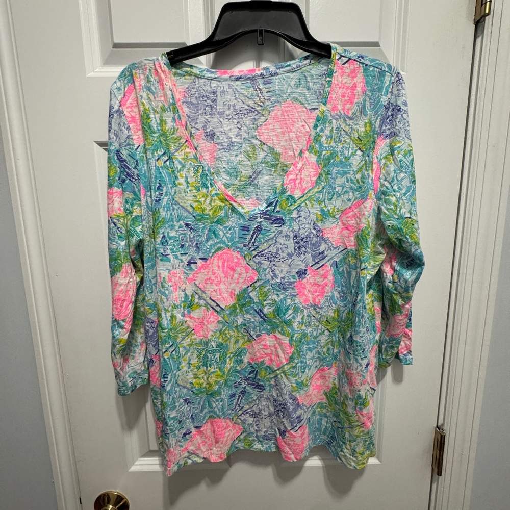 Lilly Pulitzer size large Etta floral top